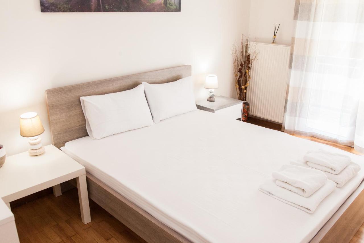 Cozy Apartment Near Stavros Niarchos Park Athén Kültér fotó