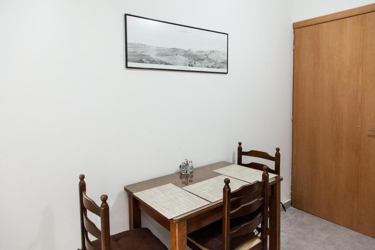 Cozy Apartment Near Stavros Niarchos Park Athén Kültér fotó